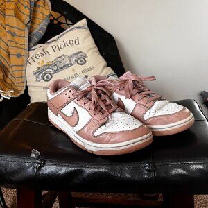 Rose Pink Nike Dunk